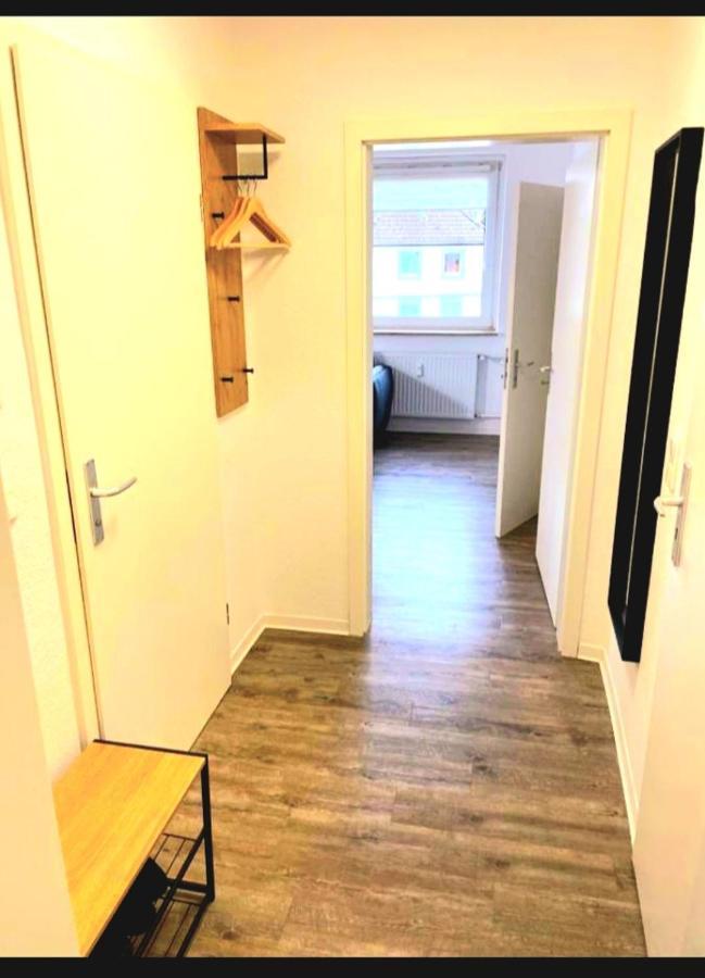 City Apartment Duisburg 2#Netflix &Wlan &Kingsize Bett & Kaffee Maschine & Central & 500M Innenhafen & 2 Min U Bahn Eksteriør bilde